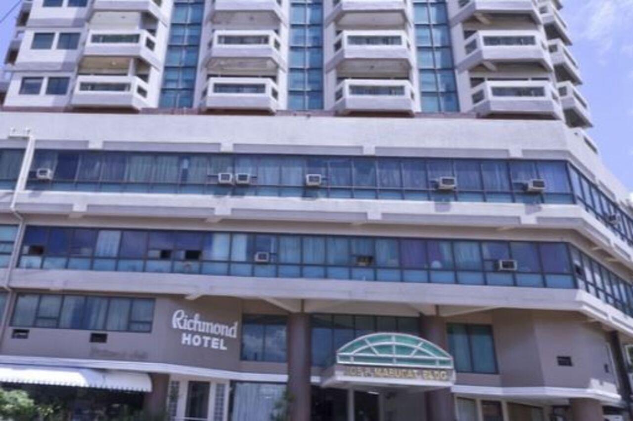 Richmond Plaza Hotel Tabok Buitenkant foto