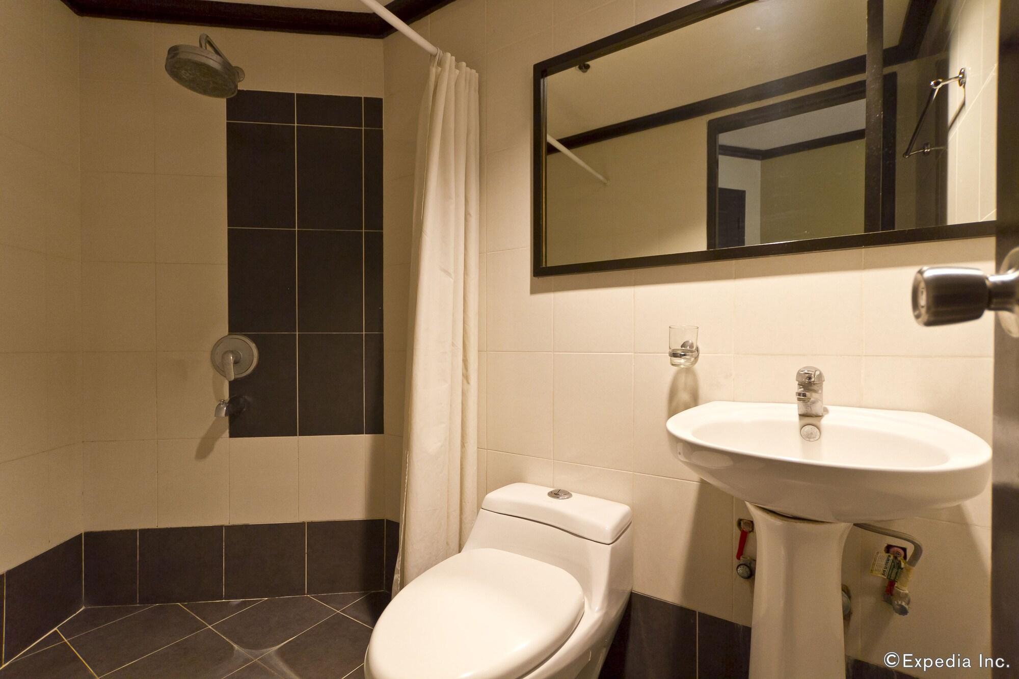 Richmond Plaza Hotel Tabok Buitenkant foto