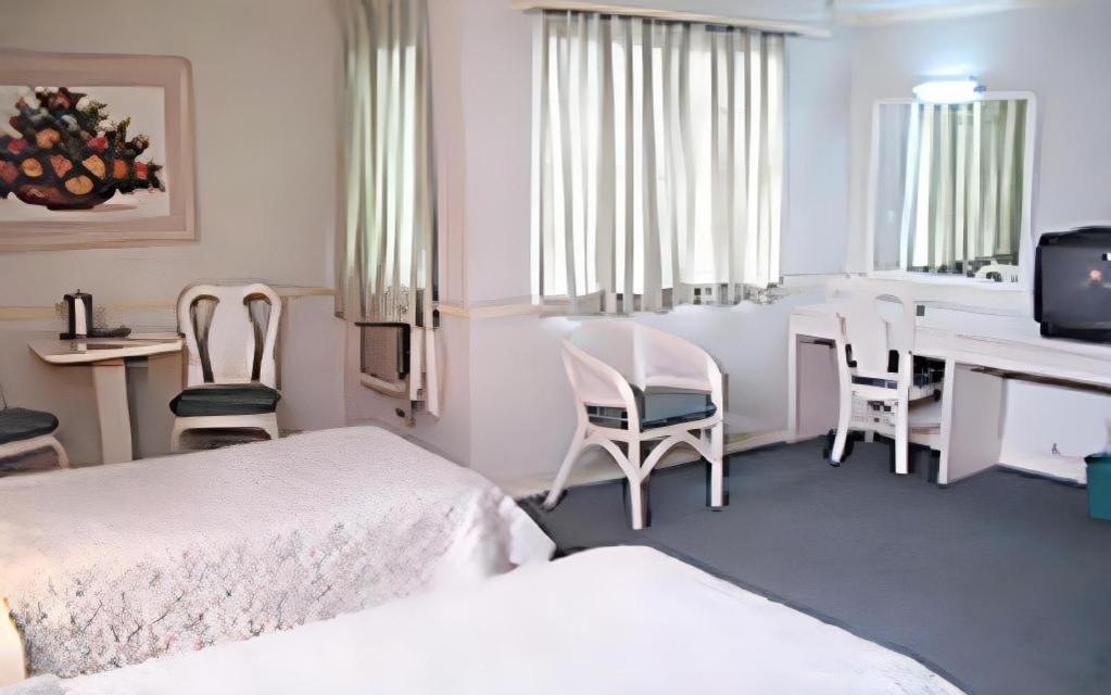 Richmond Plaza Hotel Tabok Buitenkant foto