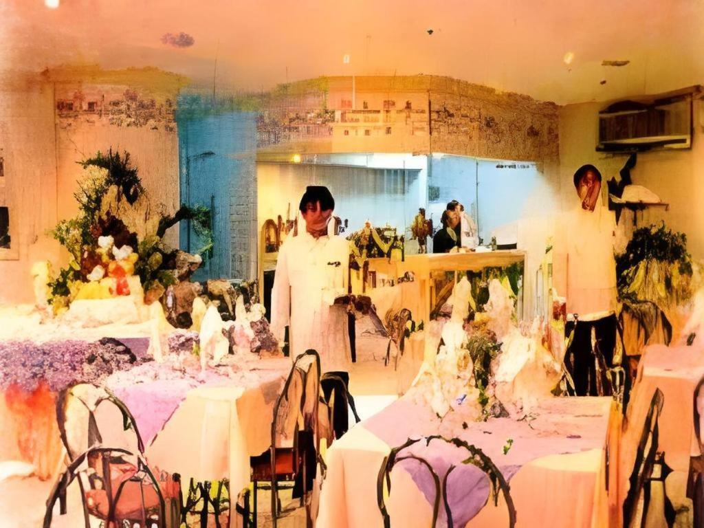 Richmond Plaza Hotel Tabok Buitenkant foto