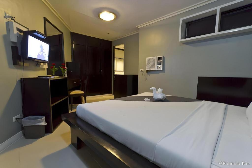 Richmond Plaza Hotel Tabok Buitenkant foto