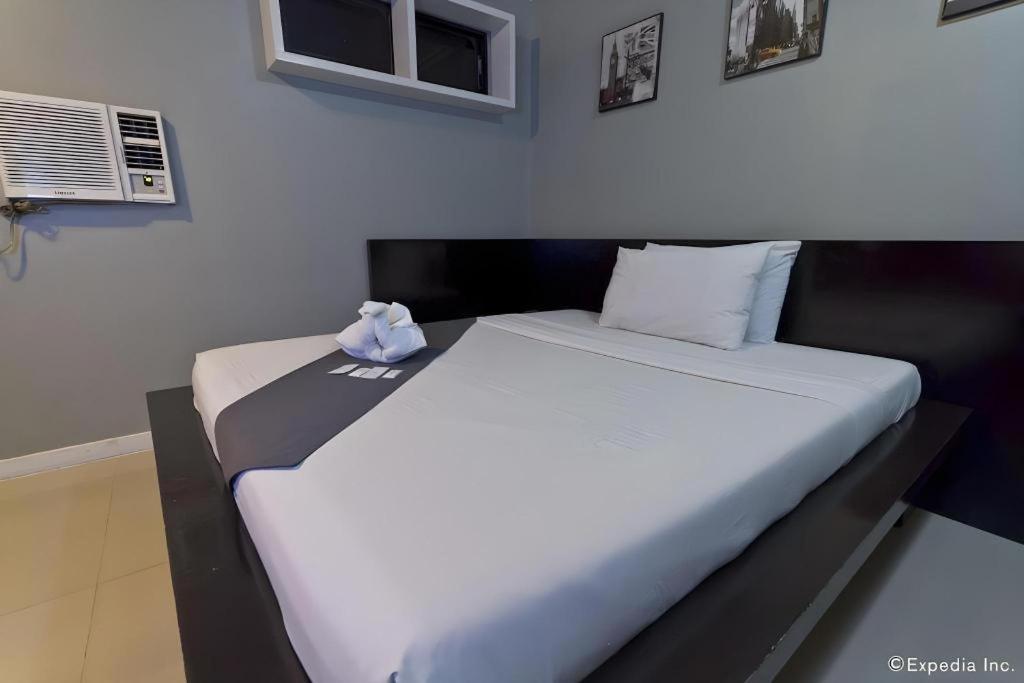 Richmond Plaza Hotel Tabok Buitenkant foto
