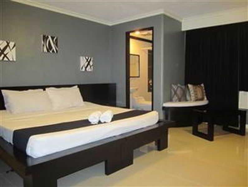 Richmond Plaza Hotel Tabok Buitenkant foto